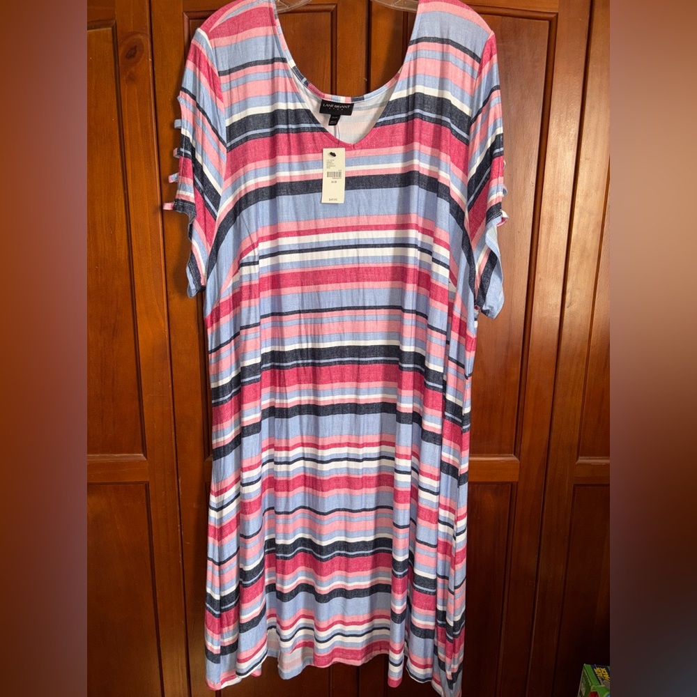 Lane Bryant Pink and Blue Striped Top 30↔️ 43↕️ #1271